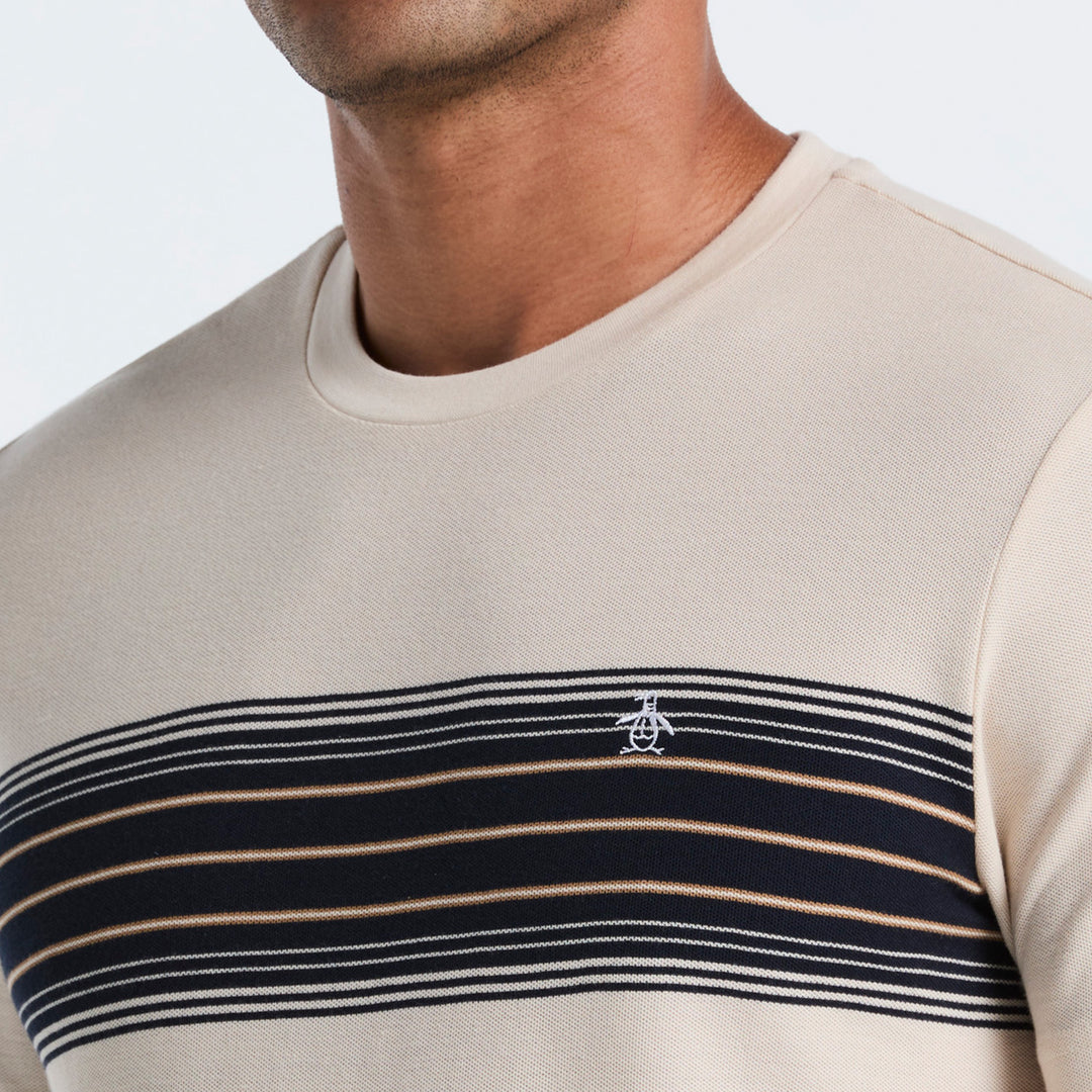 Playera Con Franja En Pecho