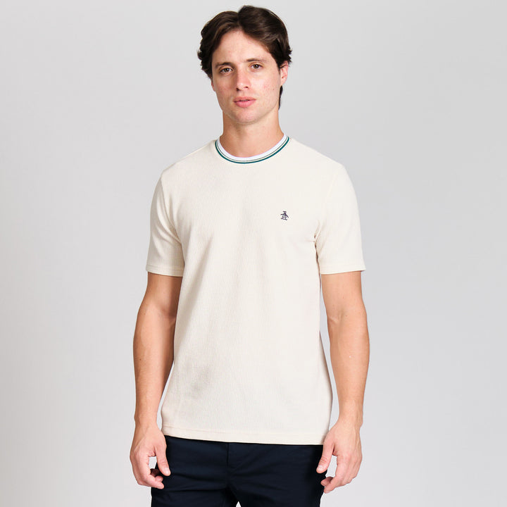 Playera De Algodón Con Detalle En Cuello