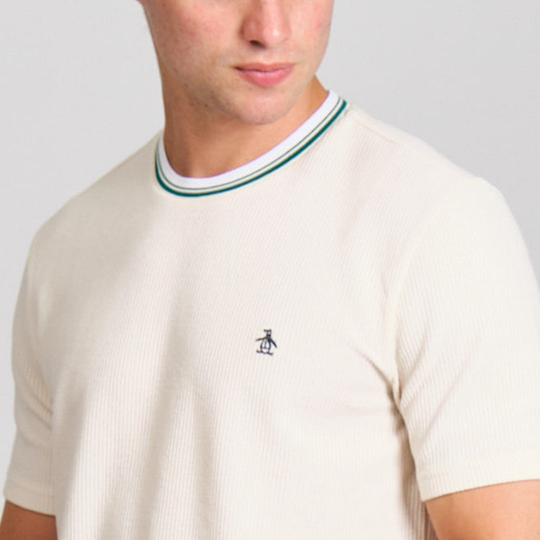 Playera De Algodón Con Detalle En Cuello