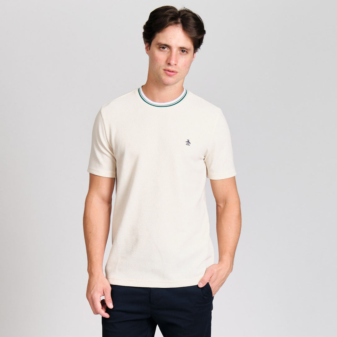 Playera De Algodón Con Detalle En Cuello