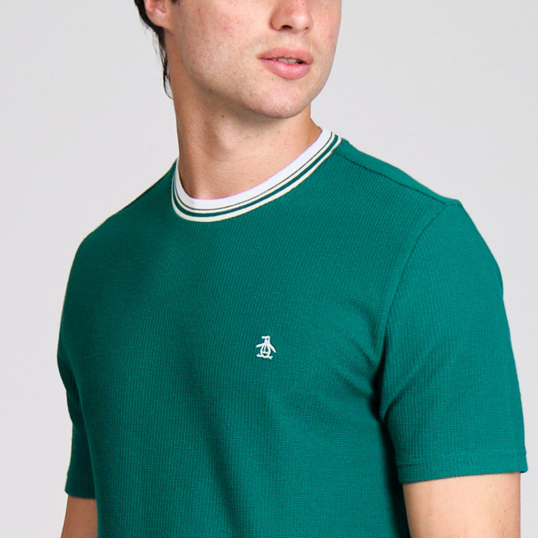 Playera De Algodón Con Detalle En Cuello