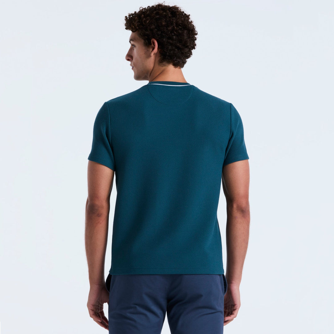 Playera Tipo Sueter Con Detalle En Cuello